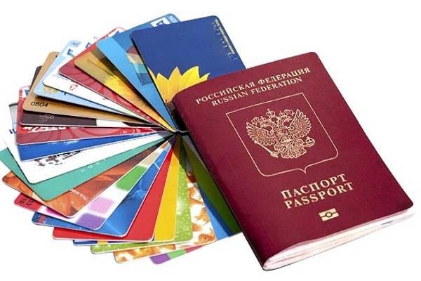 Фотография паспорта и кредитных карт