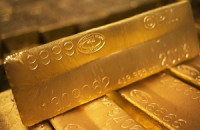 Август 2022: почему цена золота не растёт?