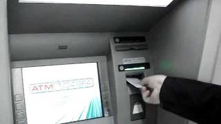 снимаю деньги через банкомат