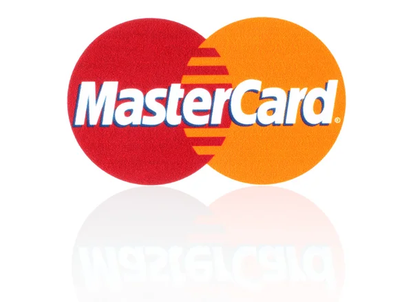 Логотип MasterCard на бумаге и на белом фоне — стоковое фото