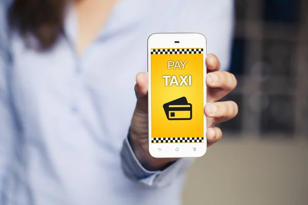 Оплатить такси уведомление на экране мобильного телефона — стоковое фото