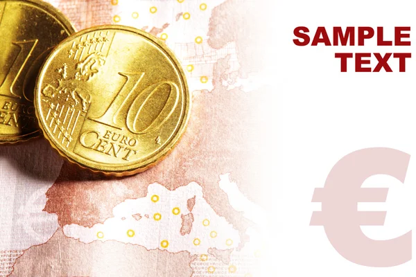 Евро монеток цента на купюре — стоковое фото